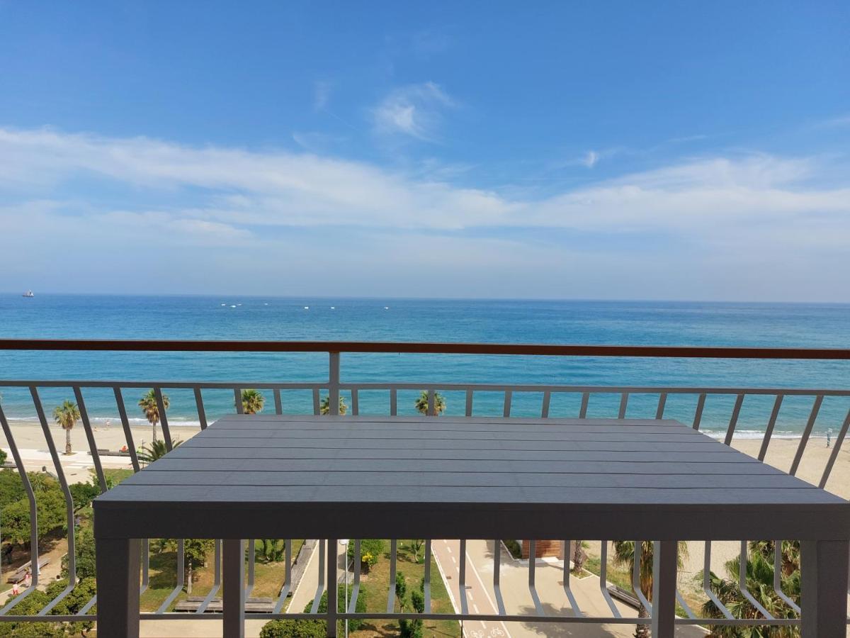 Maremare, Really On The Beach, With Private Parking Savona Exterior foto